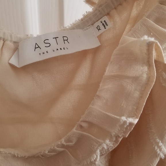 Astr peplum blouse. V neck. Puff sleeve. Xs - Picture 2 of 6